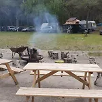 Kemp Paradise Camp