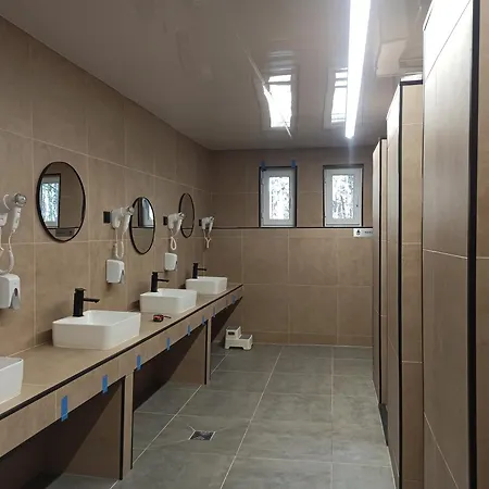 Paradise Camp Parque de Campismo *